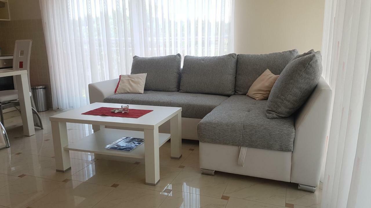 Apartments Simag Баньоле Екстериор снимка